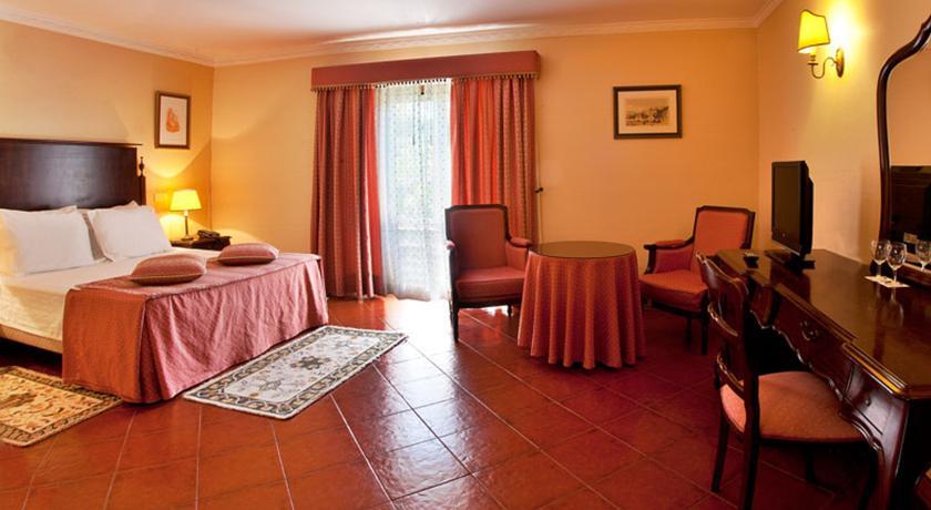 Отель Hotel Club d'Azeitao