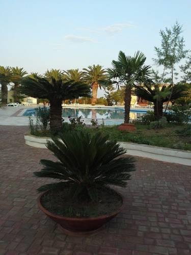 Отель Hotel Le Quattro Lune