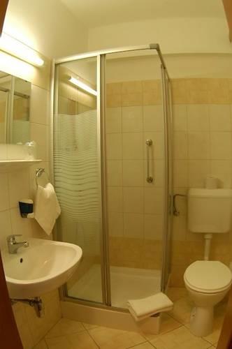 Отель Liget Hotel