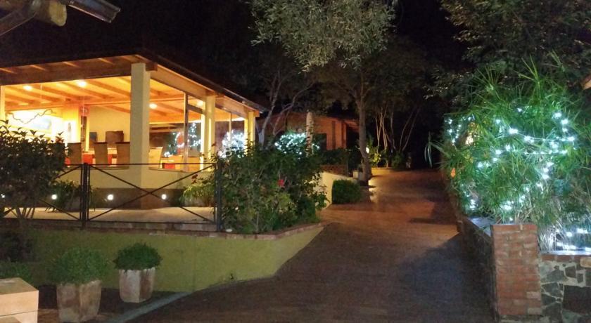 Апартаменты Cala Blanca Resort