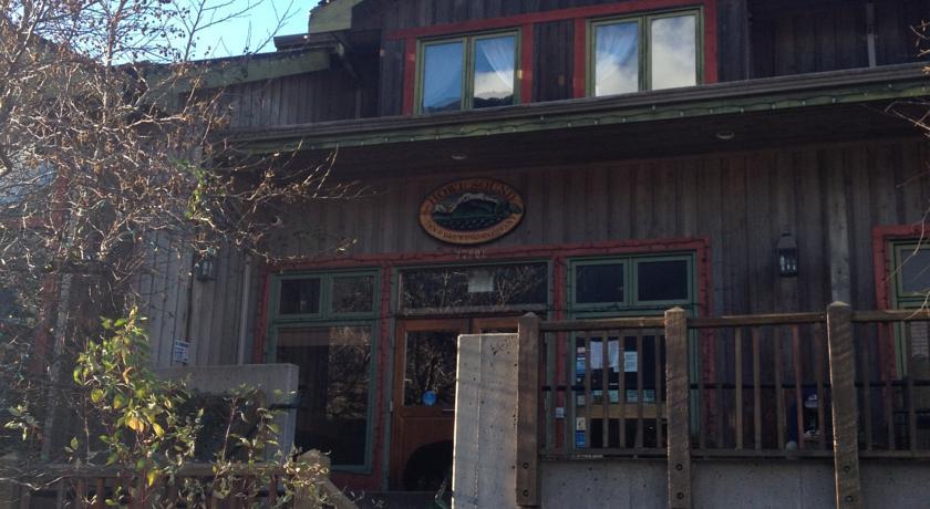 Отель Howe Sound Inn & Brewing Company