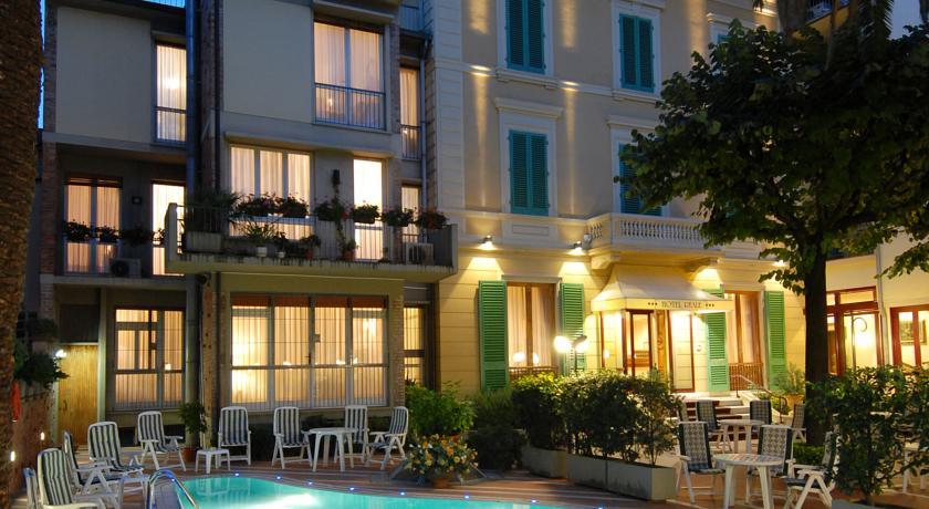 Отель Hotel Reale