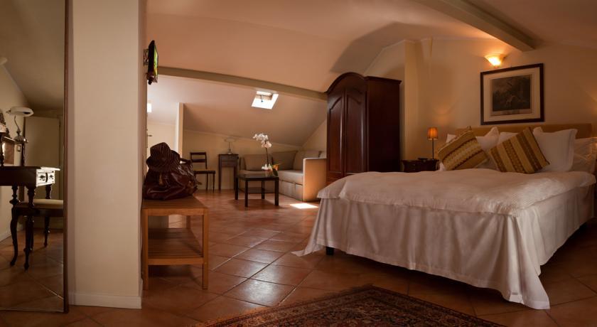 Отель Albergo Orologio