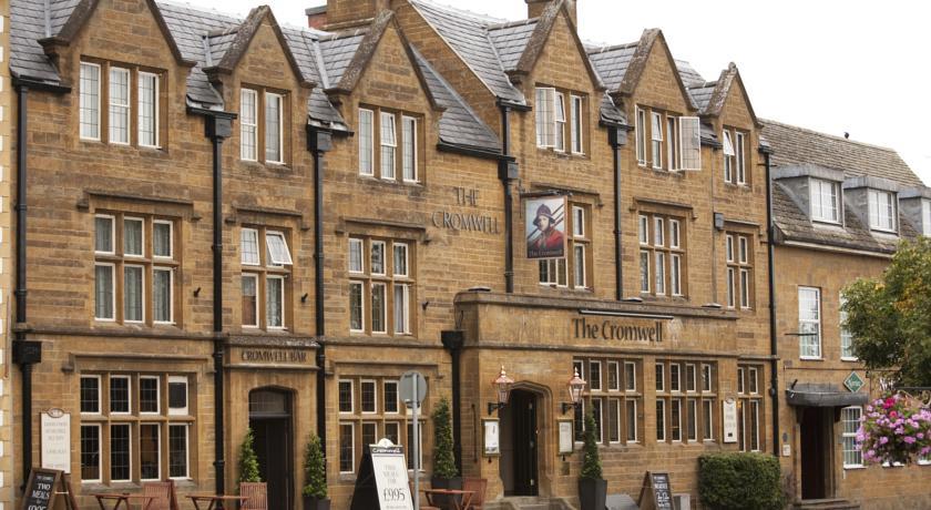 Отель Cromwell Lodge Hotel