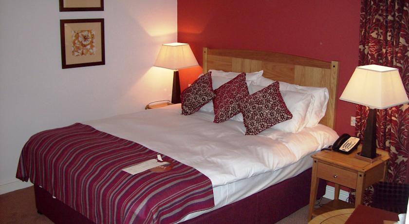 Отель The Barns Hotel