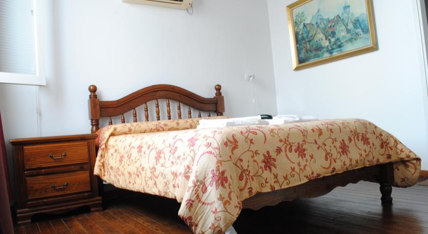 Отель Hotel Romi