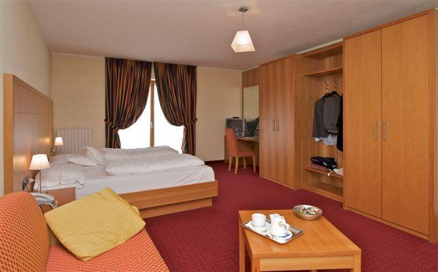 Отель Hotel Touring
