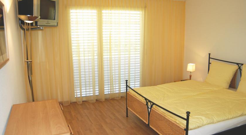 Apartments Swiss Star Zürich-Oerlikon, Fries