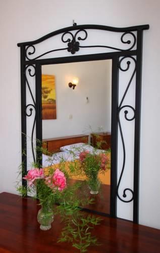 Гостевой дом Marialena Rooms
