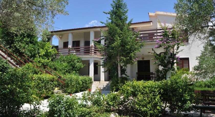 Гостевой дом Dolac Guesthouse