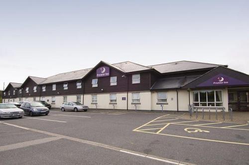 Отель Premier Inn Hayle