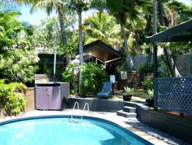 Отель Airlie Beach Motor Lodge