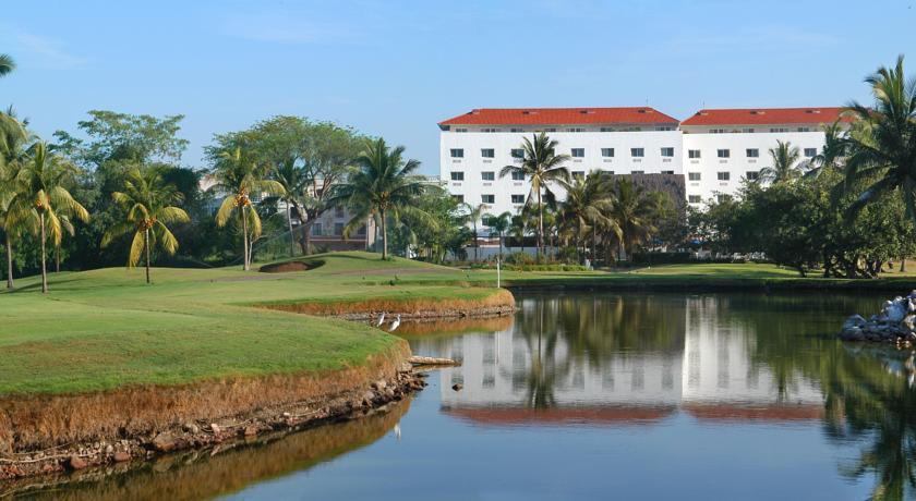 Отель Comfort Inn Puerto Vallarta