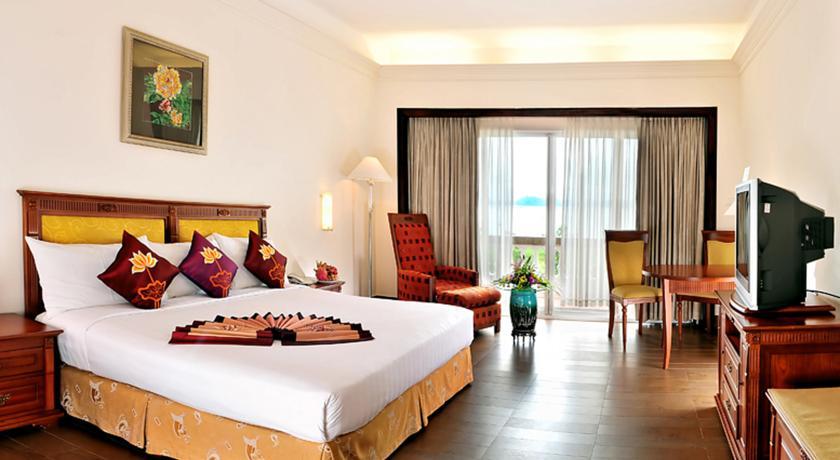 Вилла Royal Casino Hotel & Villa Halong Bay