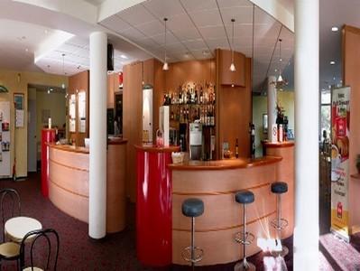 Отель Hotel ibis Toulon La Seyne