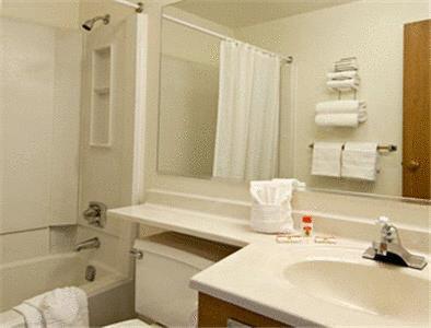 Отель GuestHouse Lodge - Sandpoint
