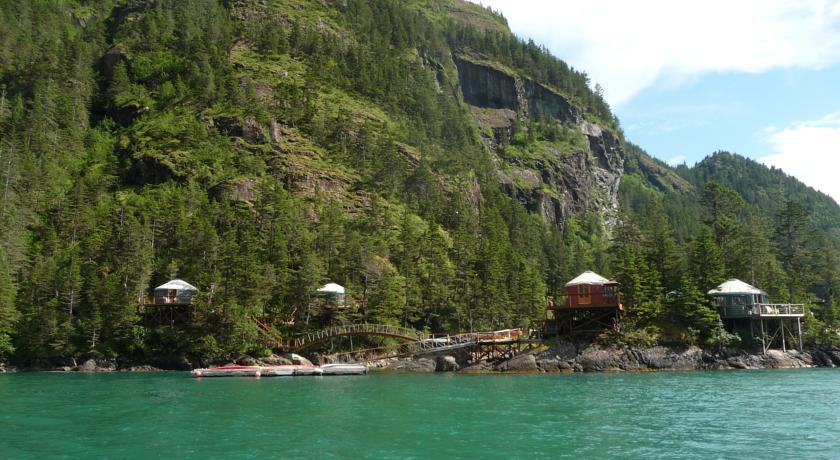 Отель Orca Island Cabins