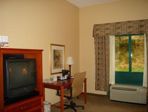 Отель Holiday Inn Express Birmingham Irondale East