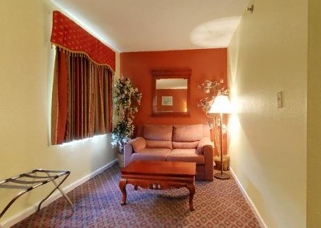 Отель America's Best Value Inn & Suites Opelika