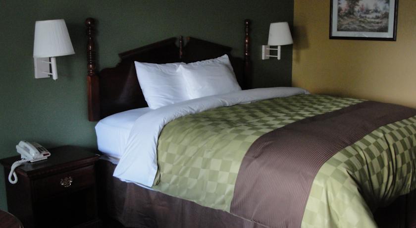 Отель Executive Inn Opp