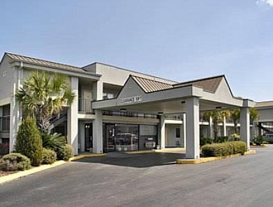 Отель Days Inn Saraland