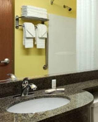 Отель Microtel Inn and Suites Tuscumbia Muscle Shoals