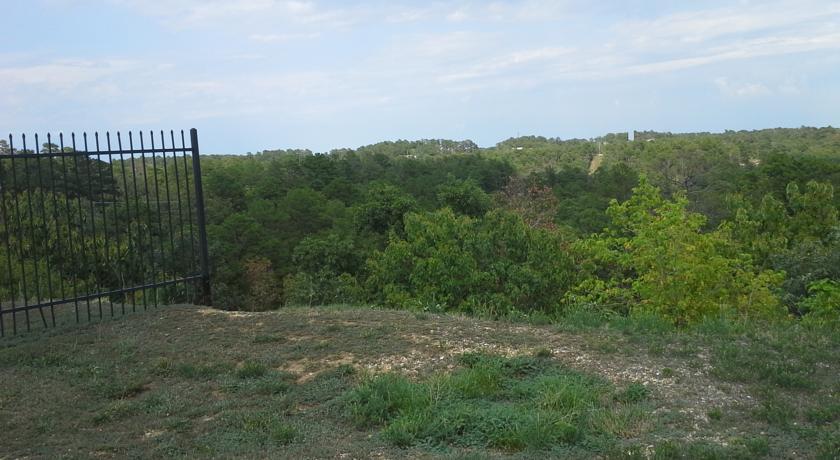Отель Howard Johnson Express Inn Eureka Springs