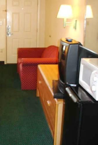 Отель Luxury Inn Forrest City
