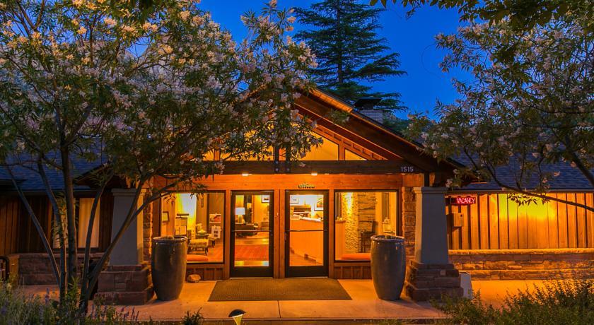 Отель Driftwood Lodge - Zion National Park - Springdale