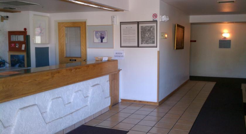 Отель Goodnite Inn and Suites of Bullhead City