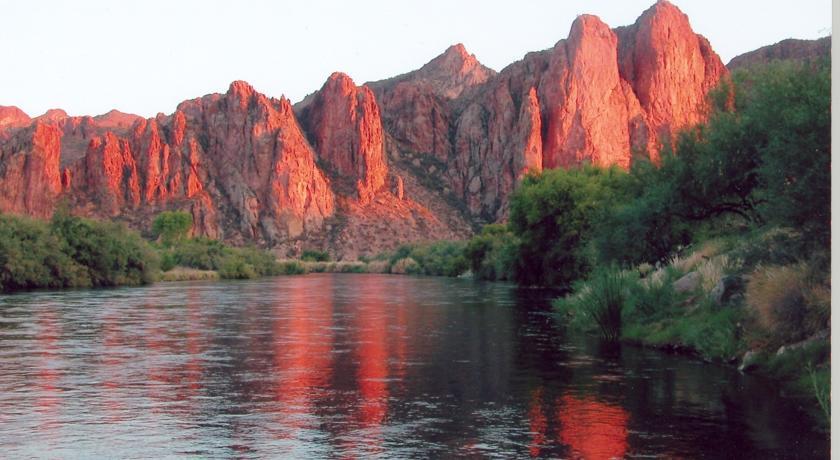 Отель Saguaro Lake Ranch