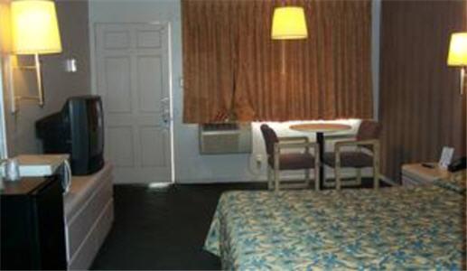Отель Torch Lite Lodge