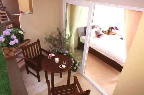 Отель Bacchus Home Resort