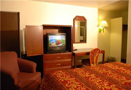 Отель Regency Inn and Suites