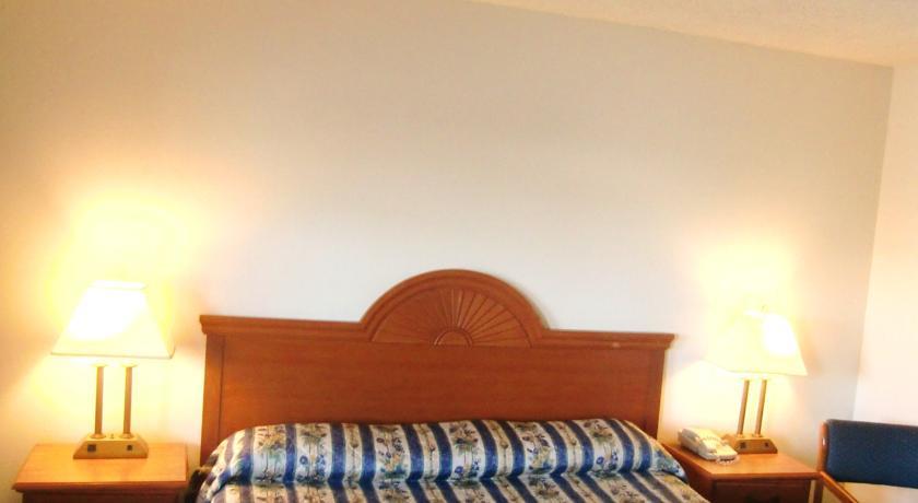 Отель Crown Hotel