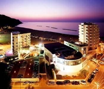 Отель Baia Flaminia Resort