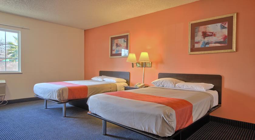 Отель Motel 6 Merced