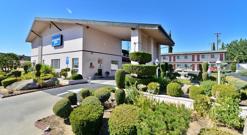 Отель Sandpiper Lodge - Merced