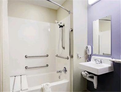 Отель Microtel Inn & Suites, Morgan Hill