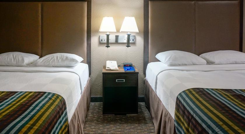 Отель Super 8 Motel Mountain View