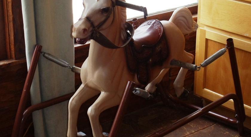 Отель Sierra Sky Ranch