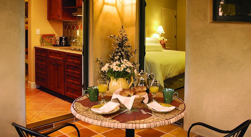 Отель Su Nido Inn