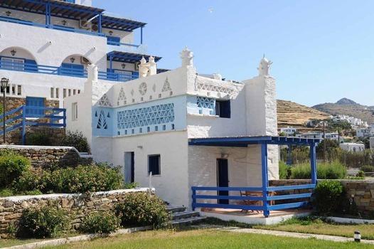Отель Tinos Beach Hotel