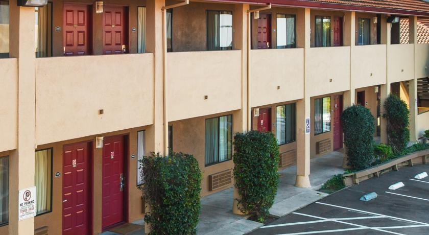 Отель Days Inn Pinole Berkeley