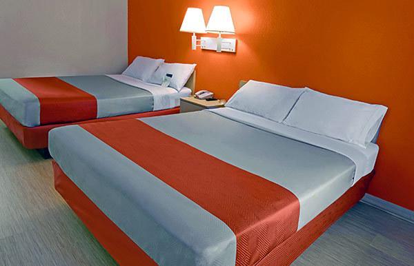 Отель Motel 6 Pinole