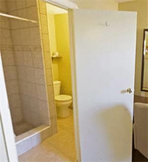 Отель Americas Best Value Inn-South  Sacramento