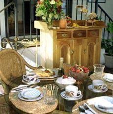 Отель Spanish Villa Inn