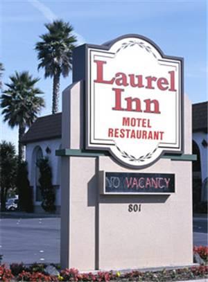 Отель Laurel Inn Motel