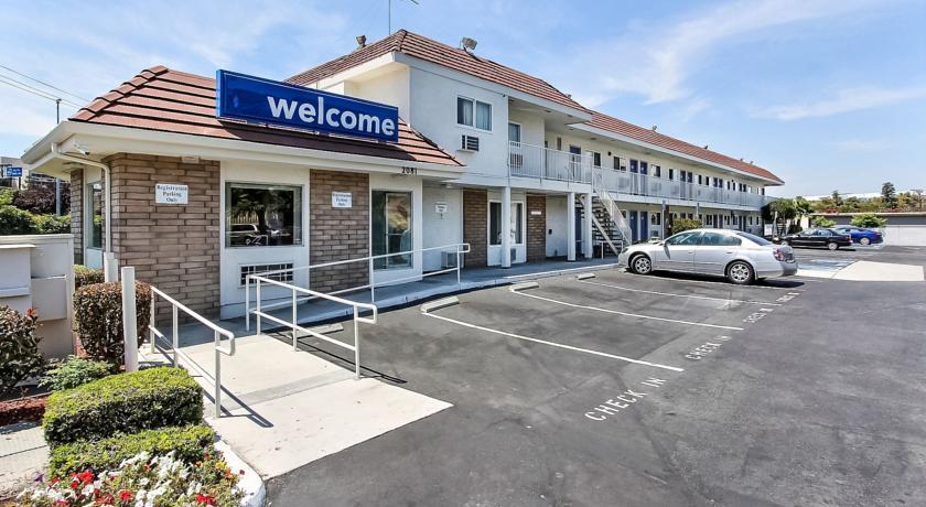 Отель Motel 6 San Jose Airport