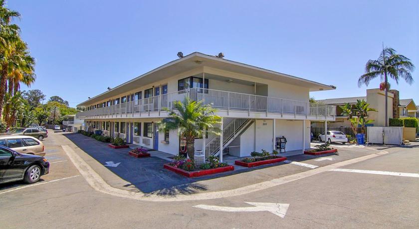 Отель Motel 6 Santa Barbara-State